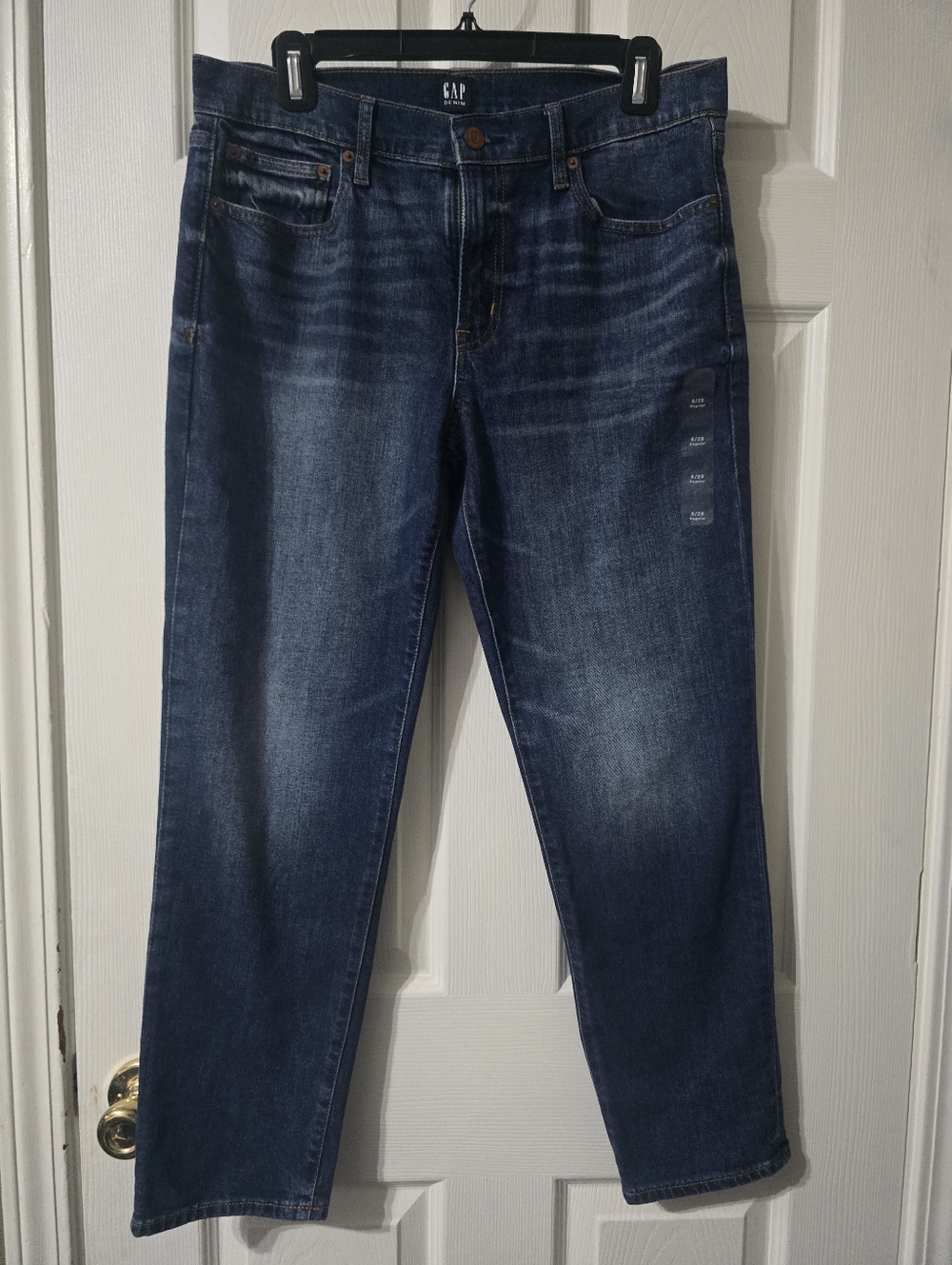 NEW Gap Girlfriend Straight Leg Midrise Dark Wash Ankle Length Jeans, Size 6.